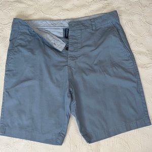 H&M DIVIDED button front. 100% cotton. Light blue. Gently worn. . Size 32.